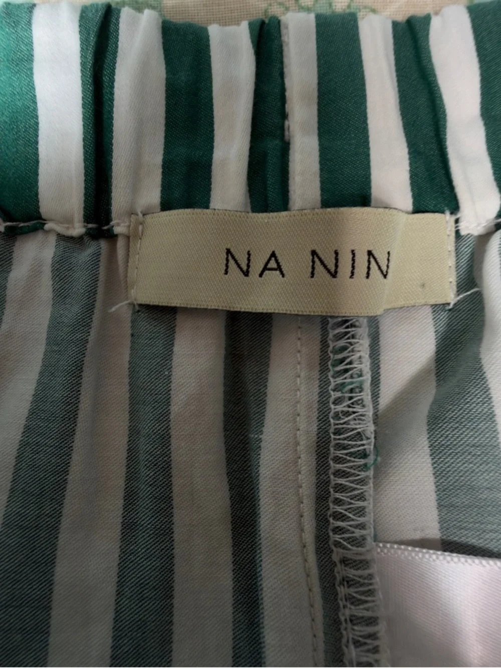 Women’s Green & White Vertical-Stripe Wide-Leg Pants - Picture 9 of 12